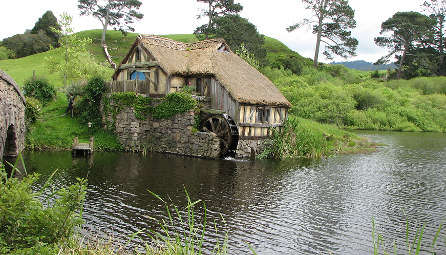 Private 3-Day Auckland Hobbiton Hamilton Rotorua Waitomo tour